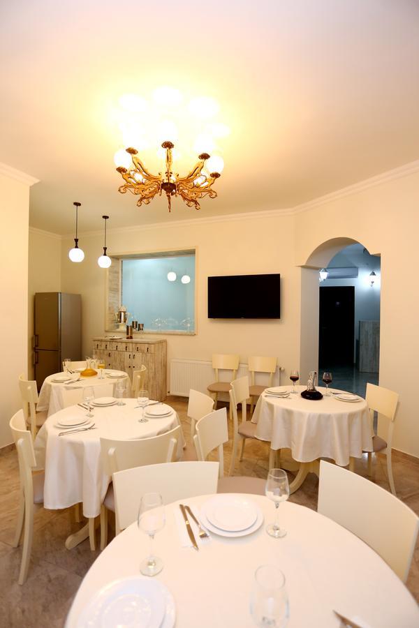 Hotel City Kutaisi Esterno foto