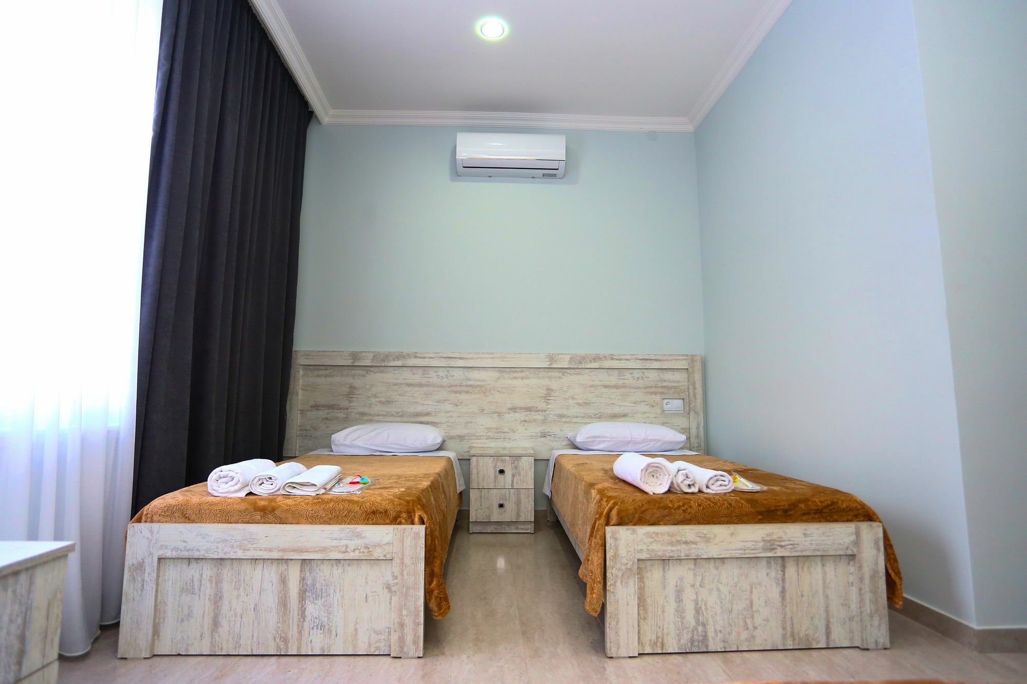 Hotel City Kutaisi Esterno foto